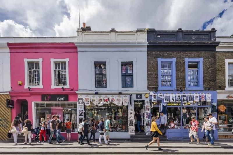 Busy highstreet